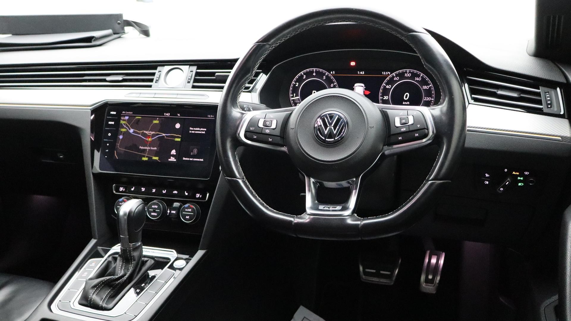 Volkswagen Arteon image 4