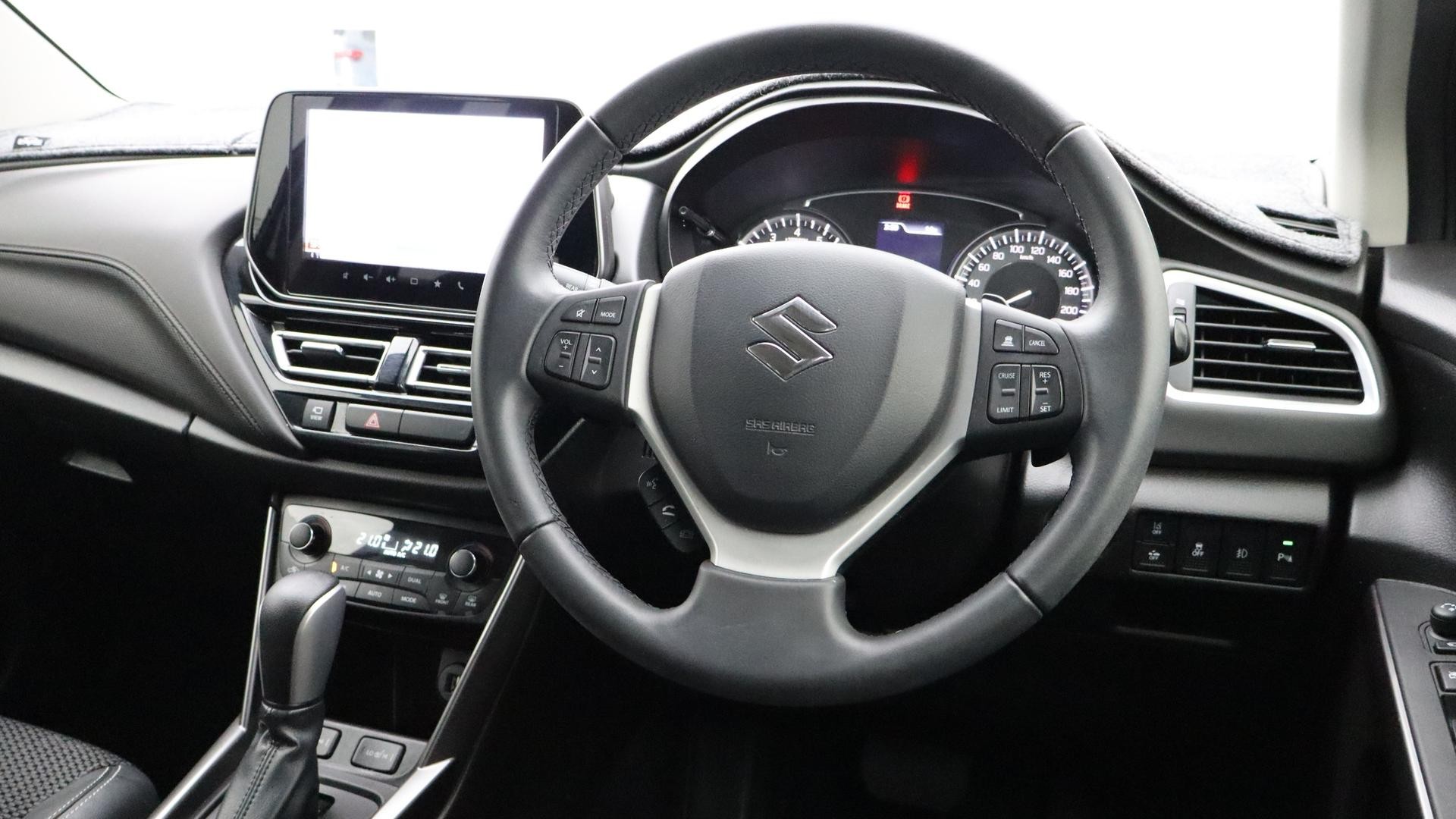 Suzuki S-cross image 4