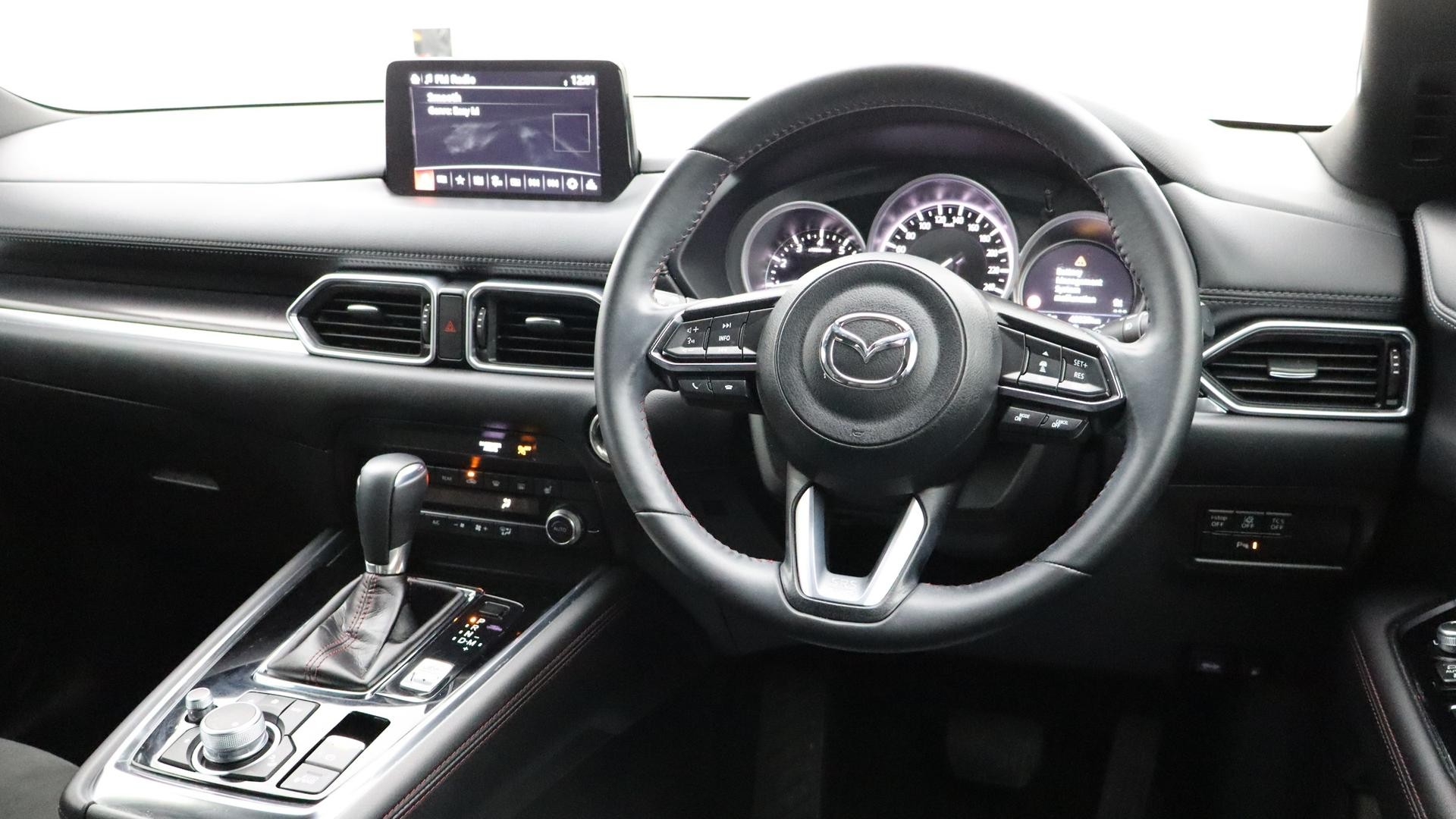Mazda Cx-8 image 4