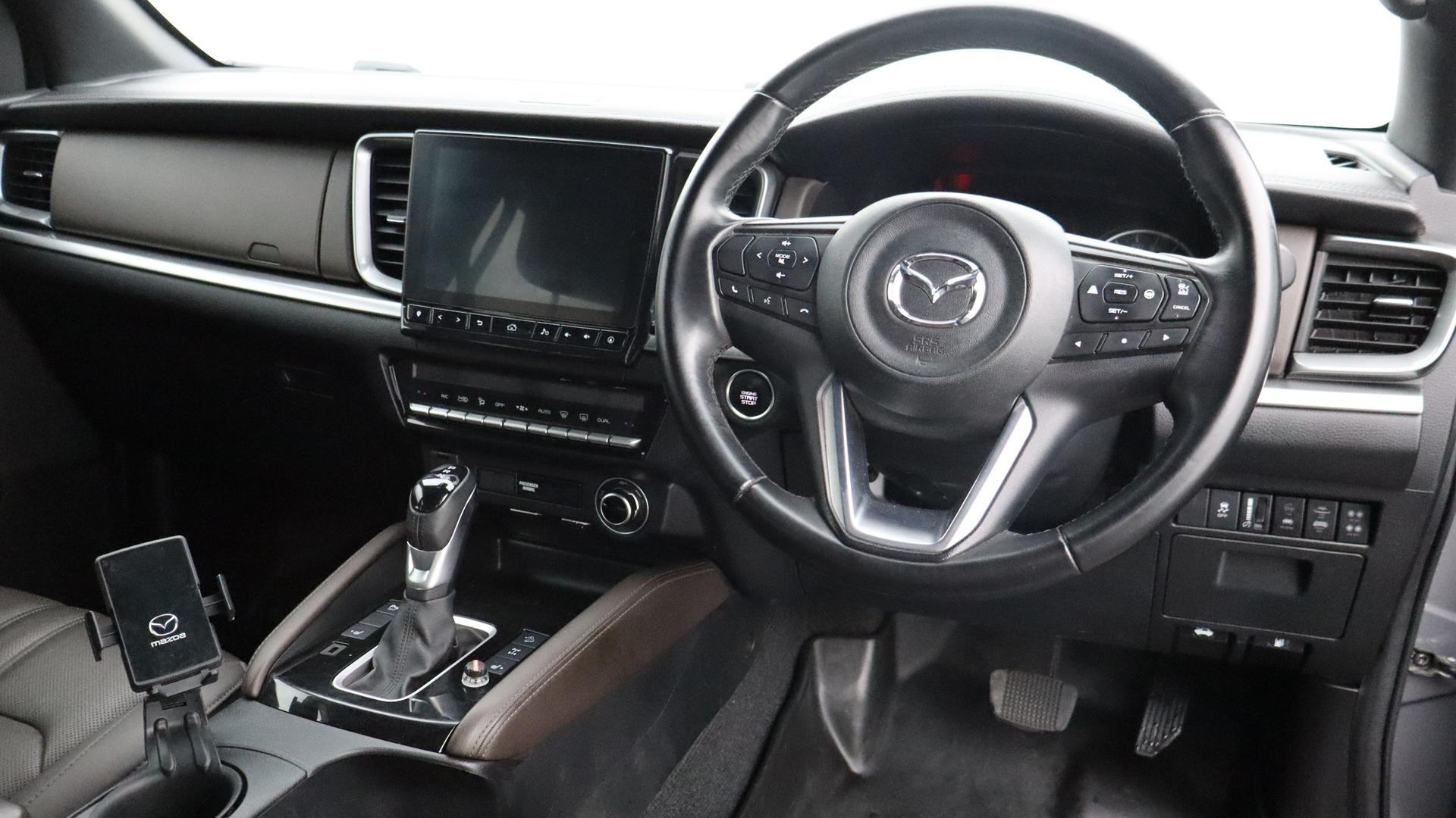 Mazda Bt-50 image 4