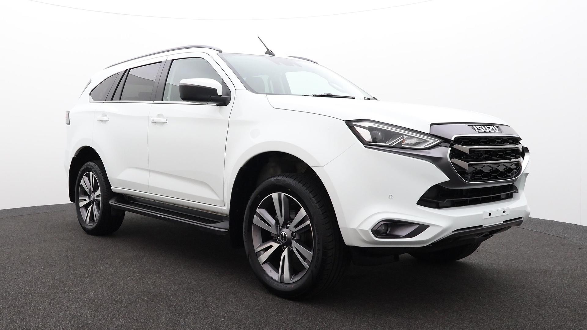 Isuzu Mu-x image 2