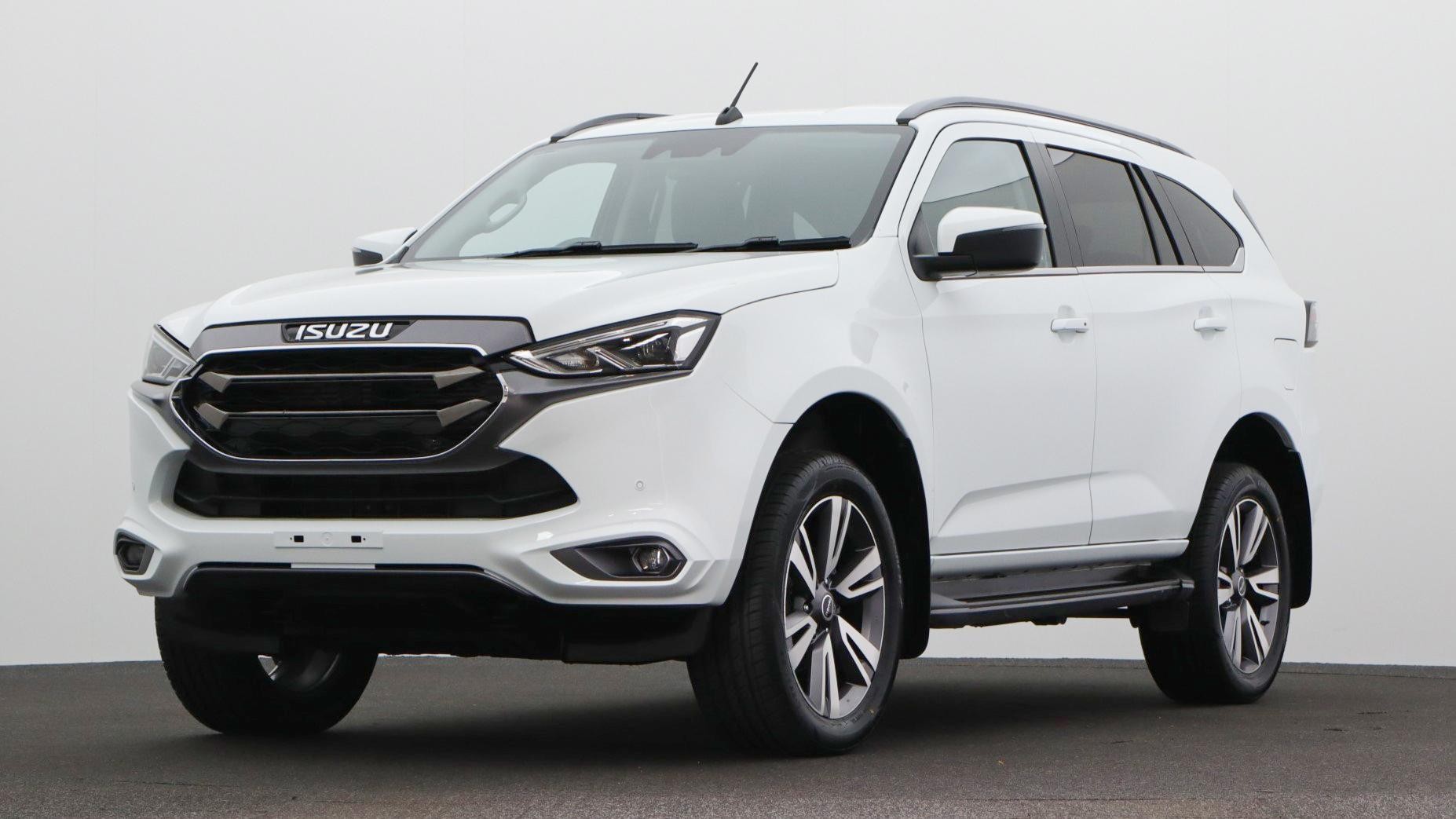 Isuzu Mu-x image 1