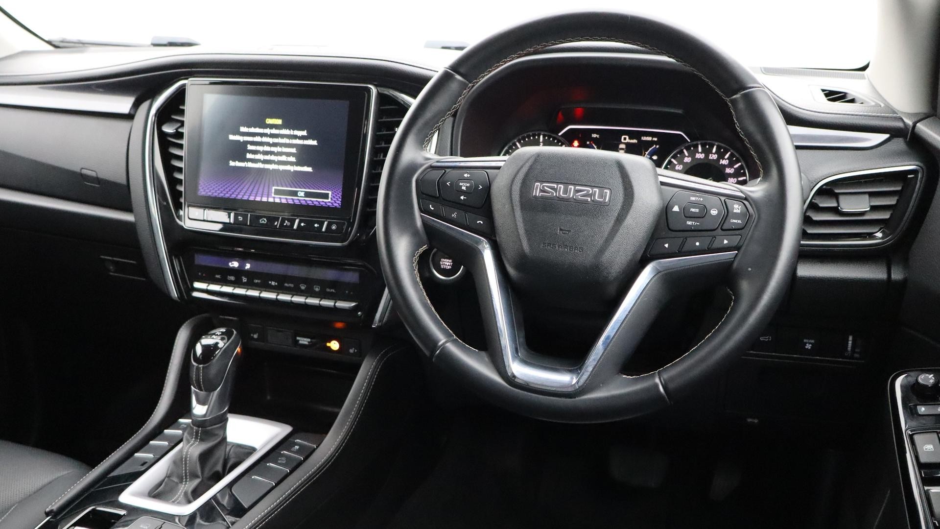Isuzu Mu-x image 4
