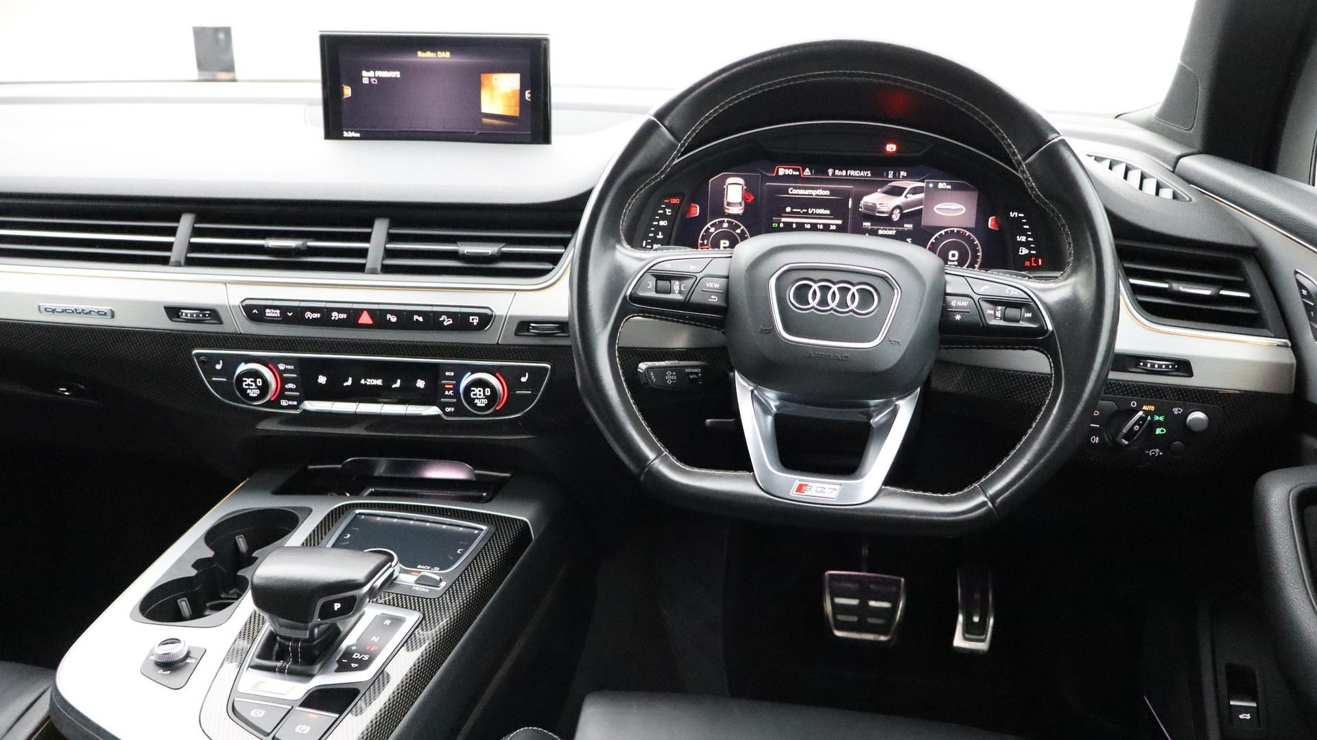 Audi Sq7 image 4