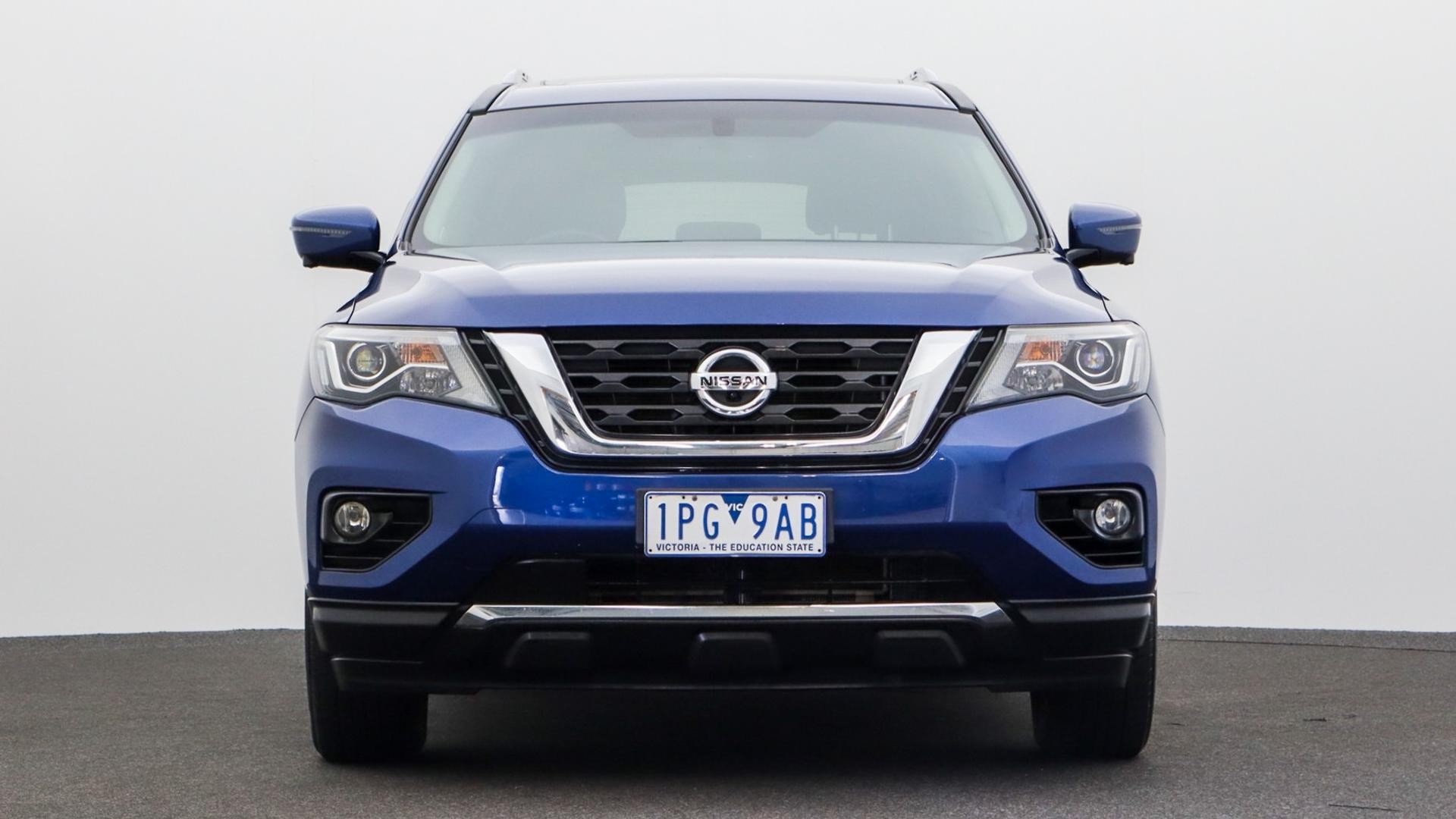 Nissan Pathfinder image 2