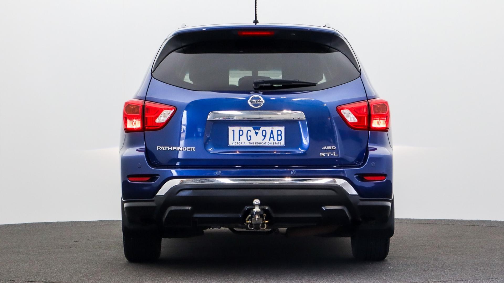 Nissan Pathfinder image 3