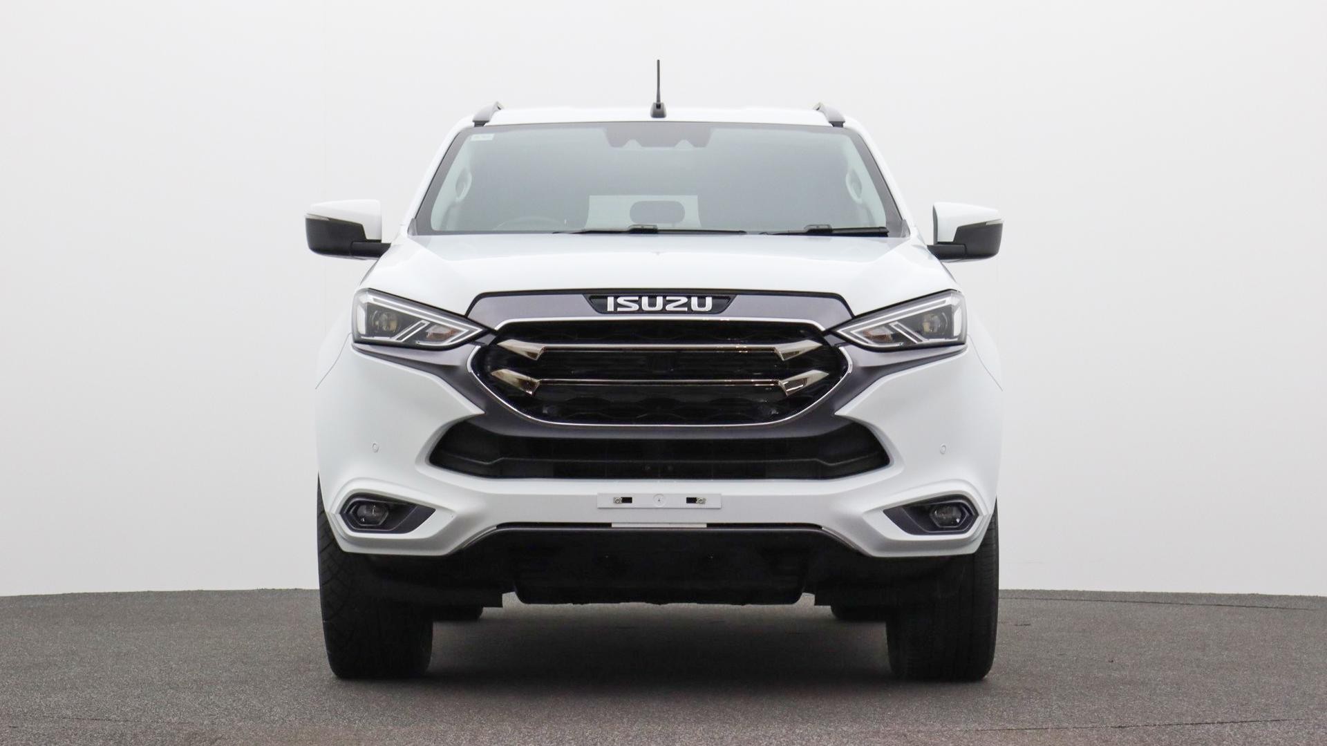 Isuzu Mu-x image 3