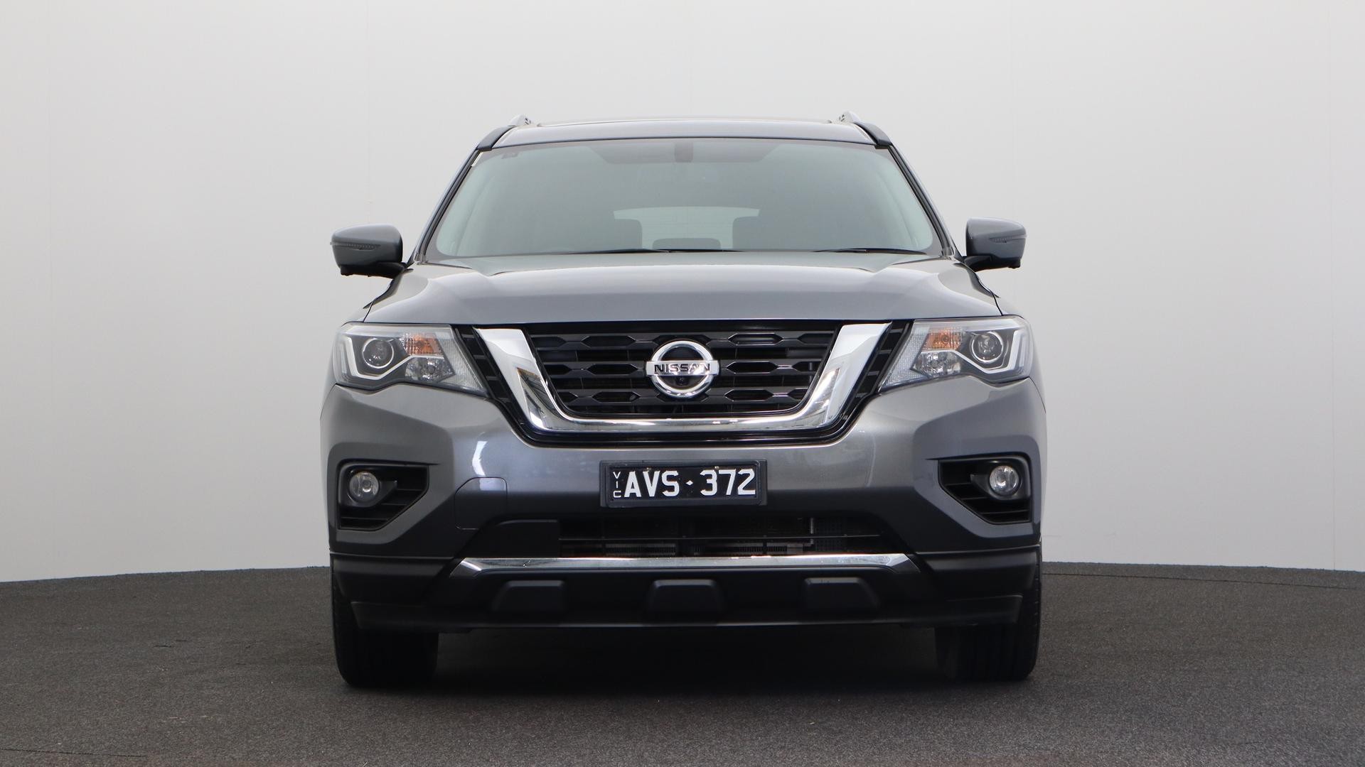 Nissan Pathfinder image 2