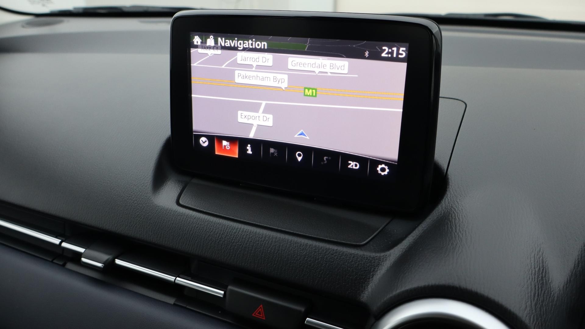 Mazda 2 image 4