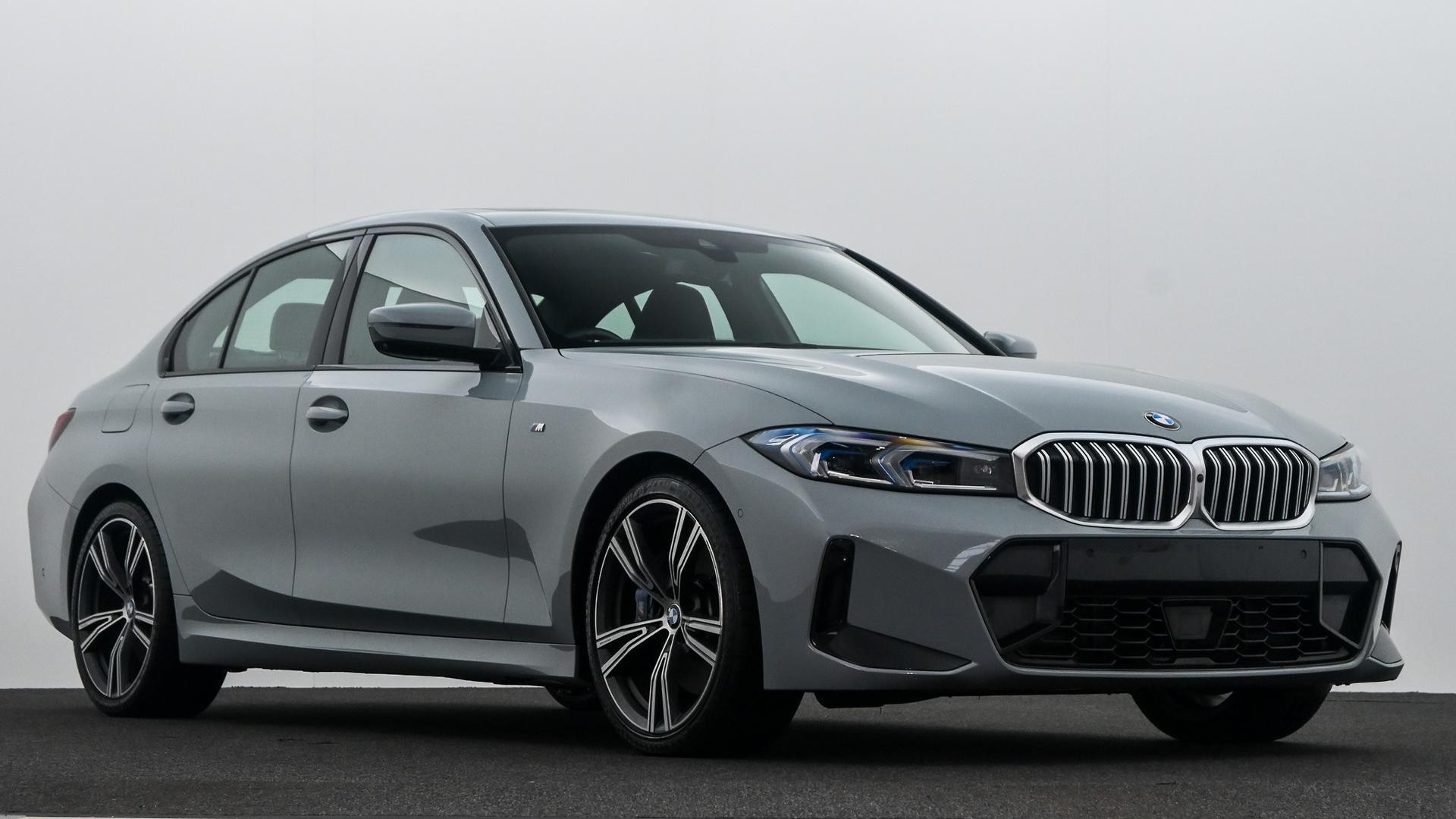 BMW 3 Series image 2