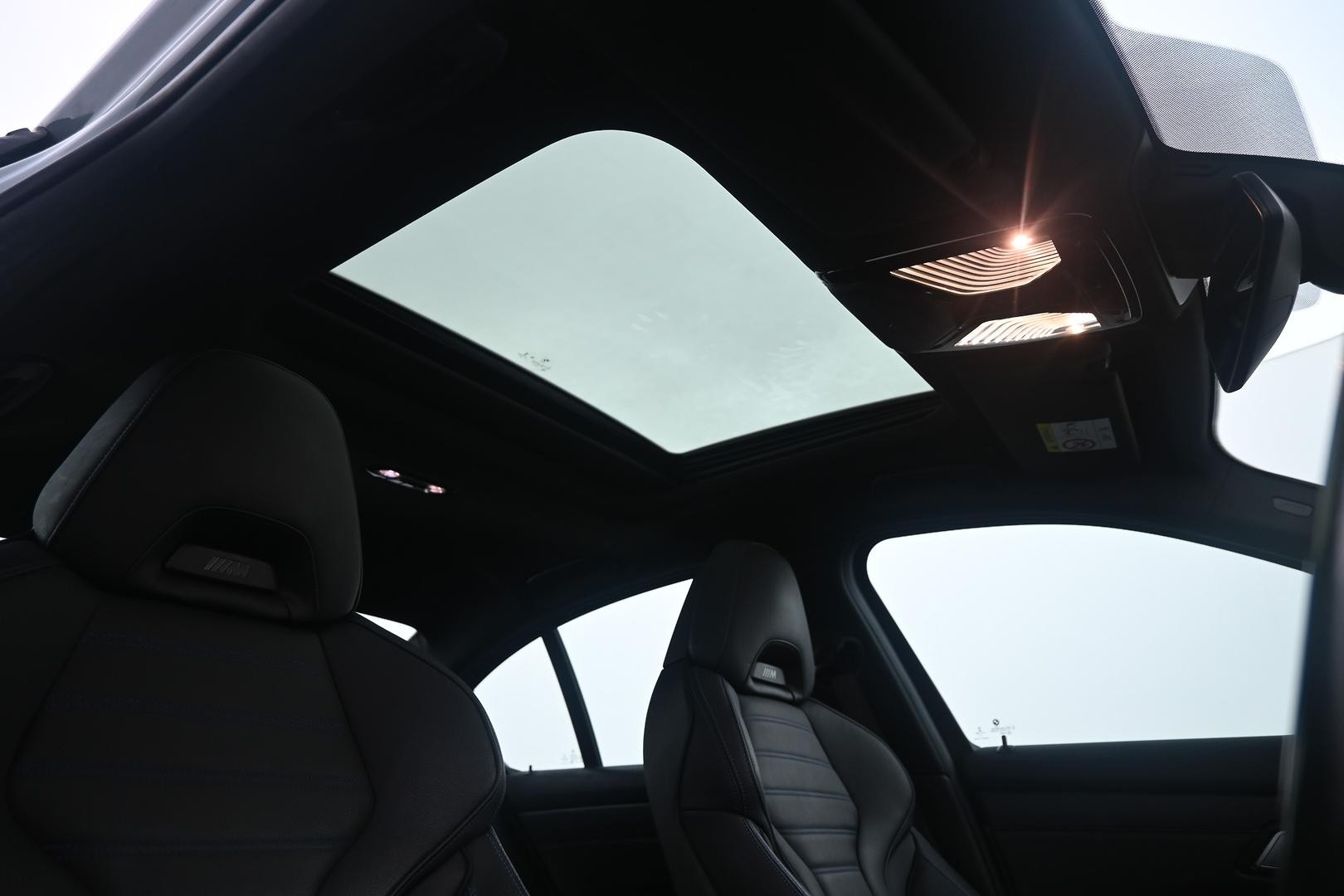 BMW 3 Series image 4