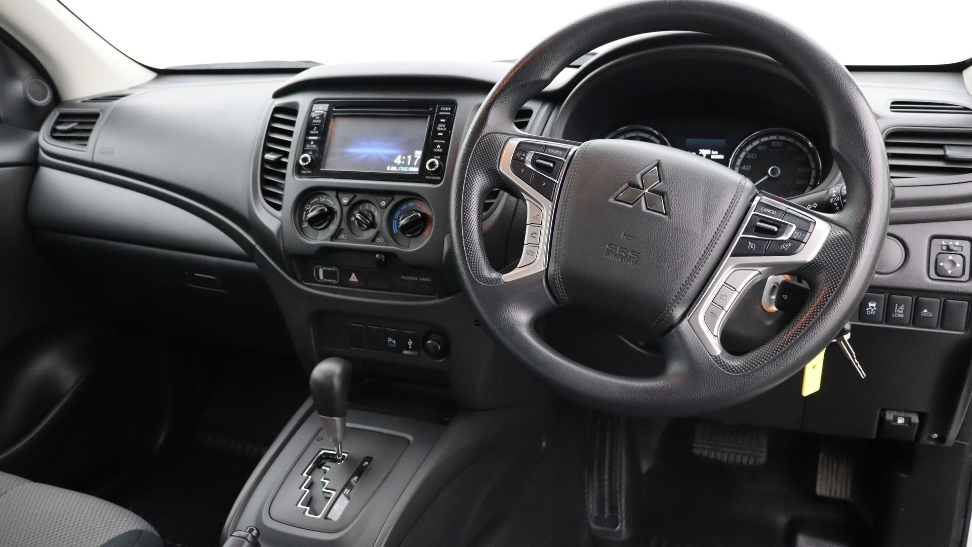 Mitsubishi Triton image 4