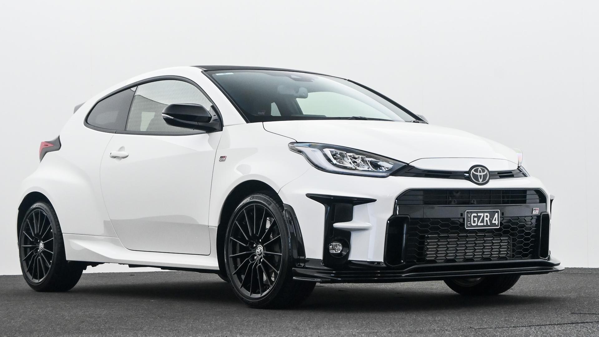 Toyota Yaris image 2