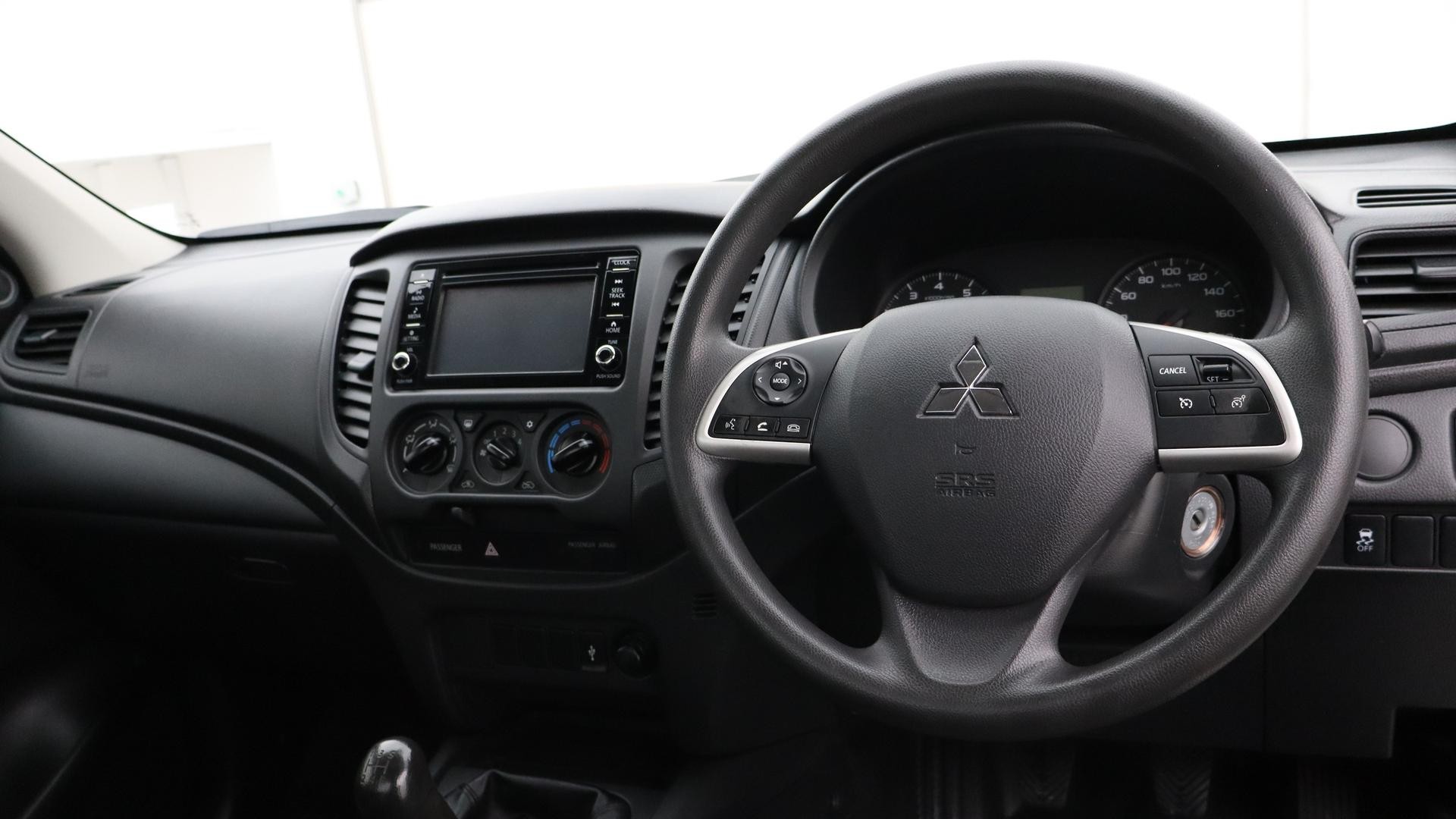 Mitsubishi Triton image 4