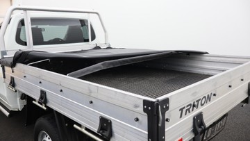 https://dvg-vehicle-assets.s3.amazonaws.com/C1867/5m16tdjeuke0jp0vfbupd3f0a.jpg