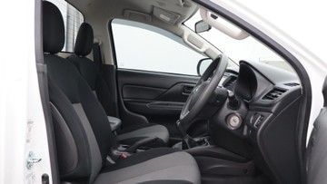 https://dvg-vehicle-assets.s3.amazonaws.com/C1867/ai8w55gddslflkkvzuo0j33rp.jpg
