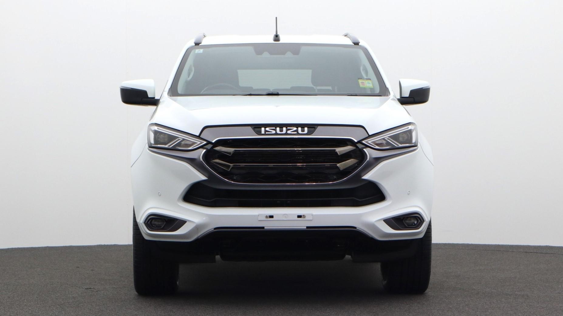 Isuzu Mu-x image 2