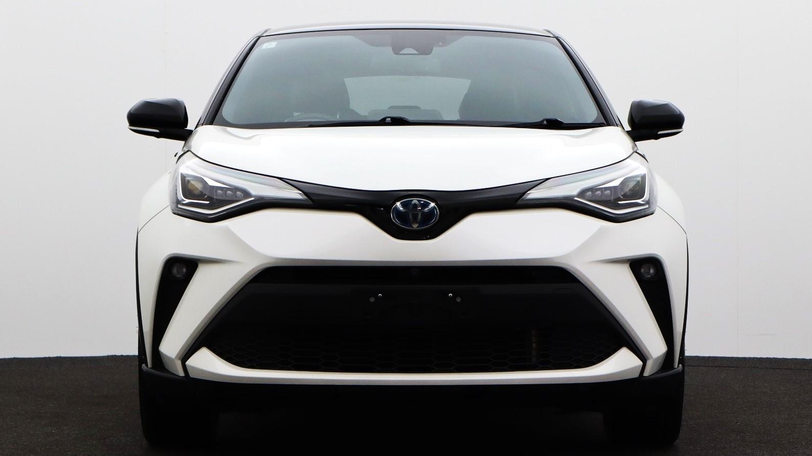 Toyota C-hr image 2