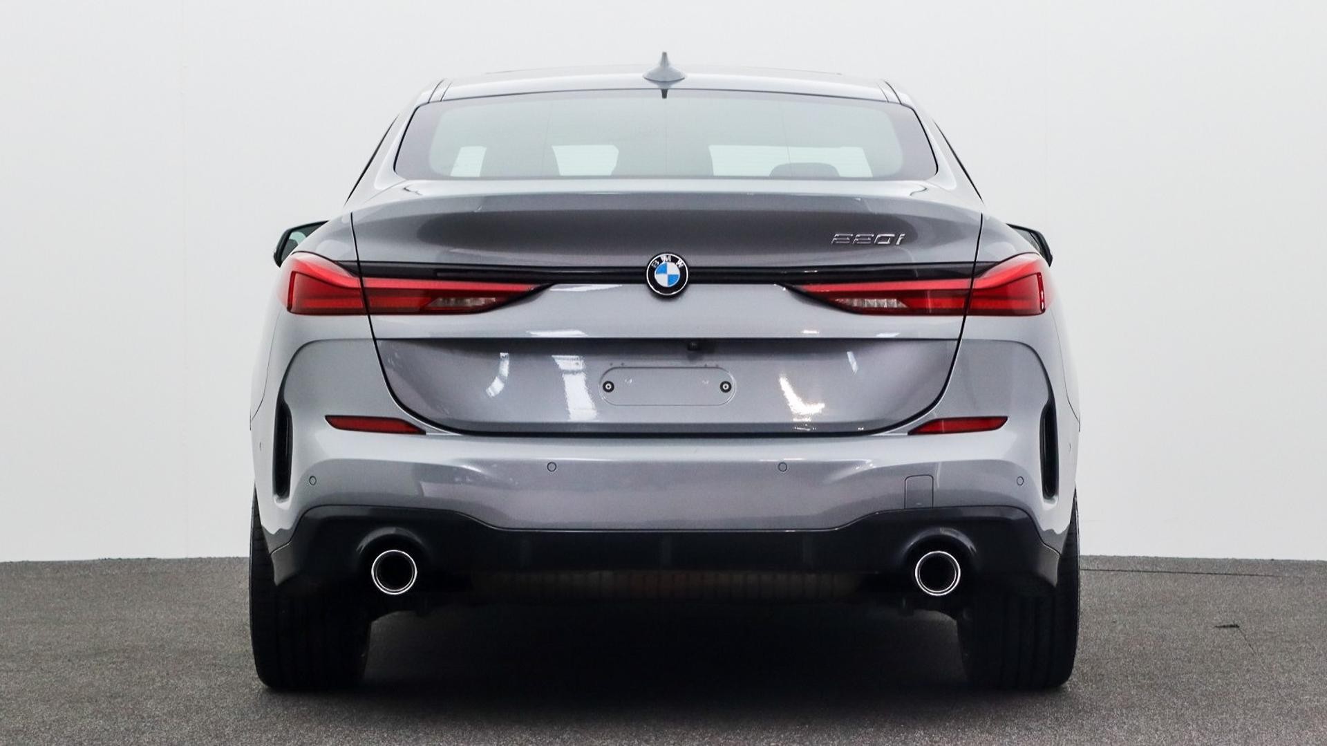BMW 2 Series image 3