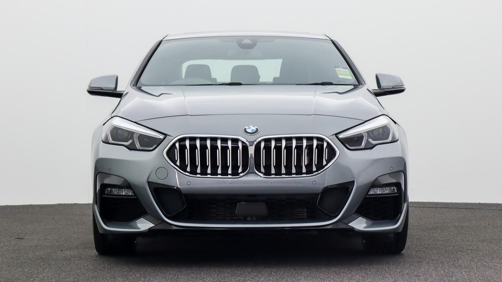 BMW 2 Series image 2