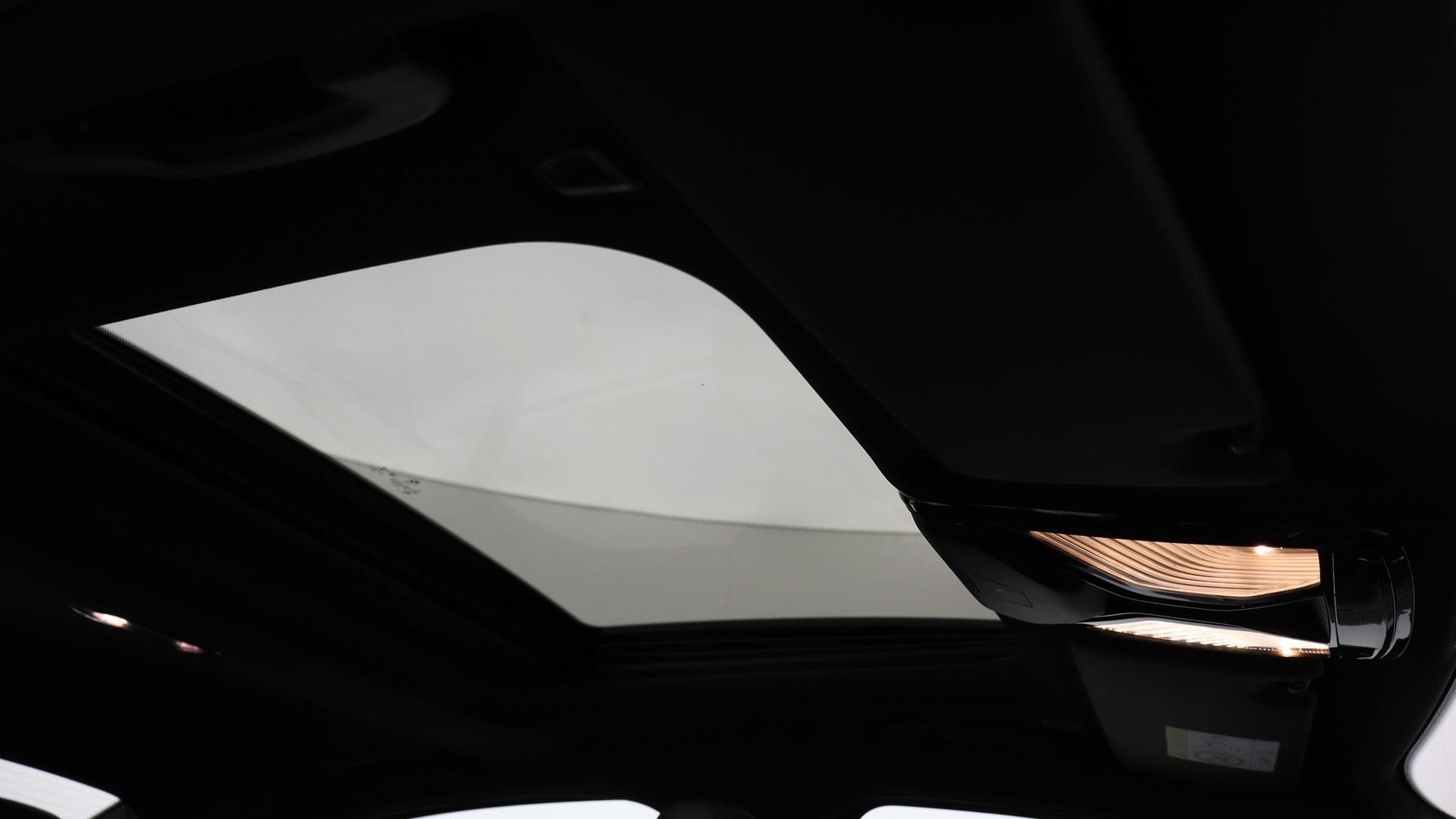 BMW 3 Series image 4