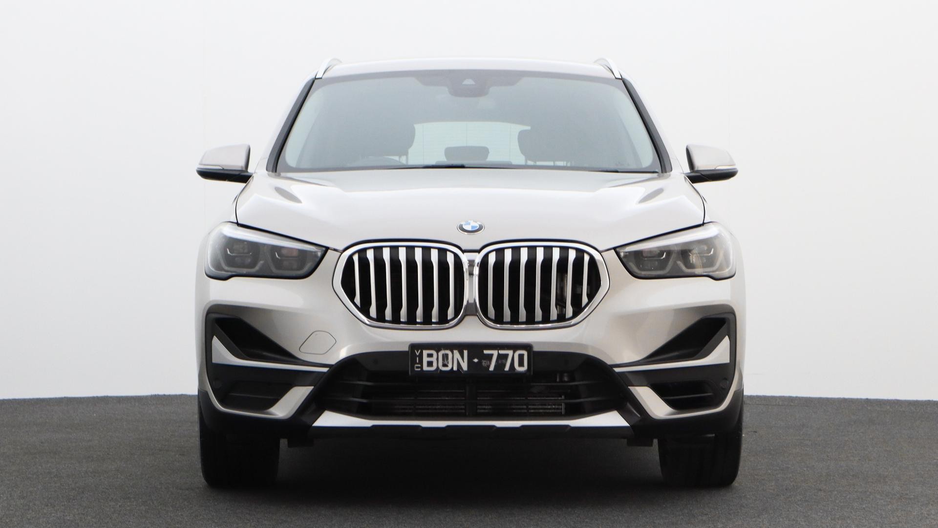 BMW X1 image 2