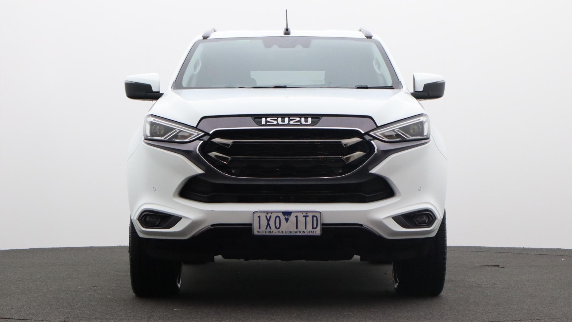 Isuzu Mu-x image 2