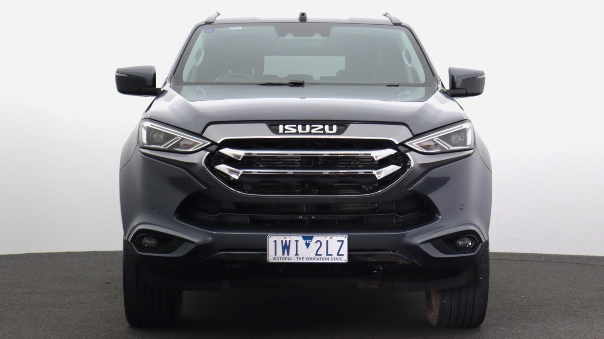 Isuzu Mu-x image 2