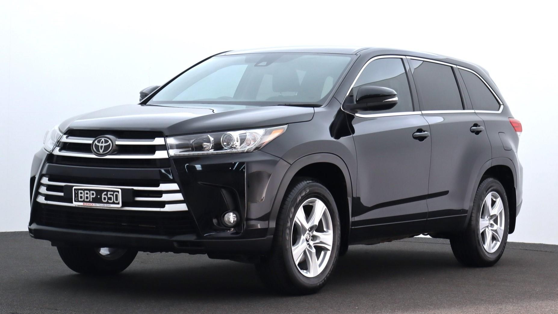 Toyota Kluger image 1