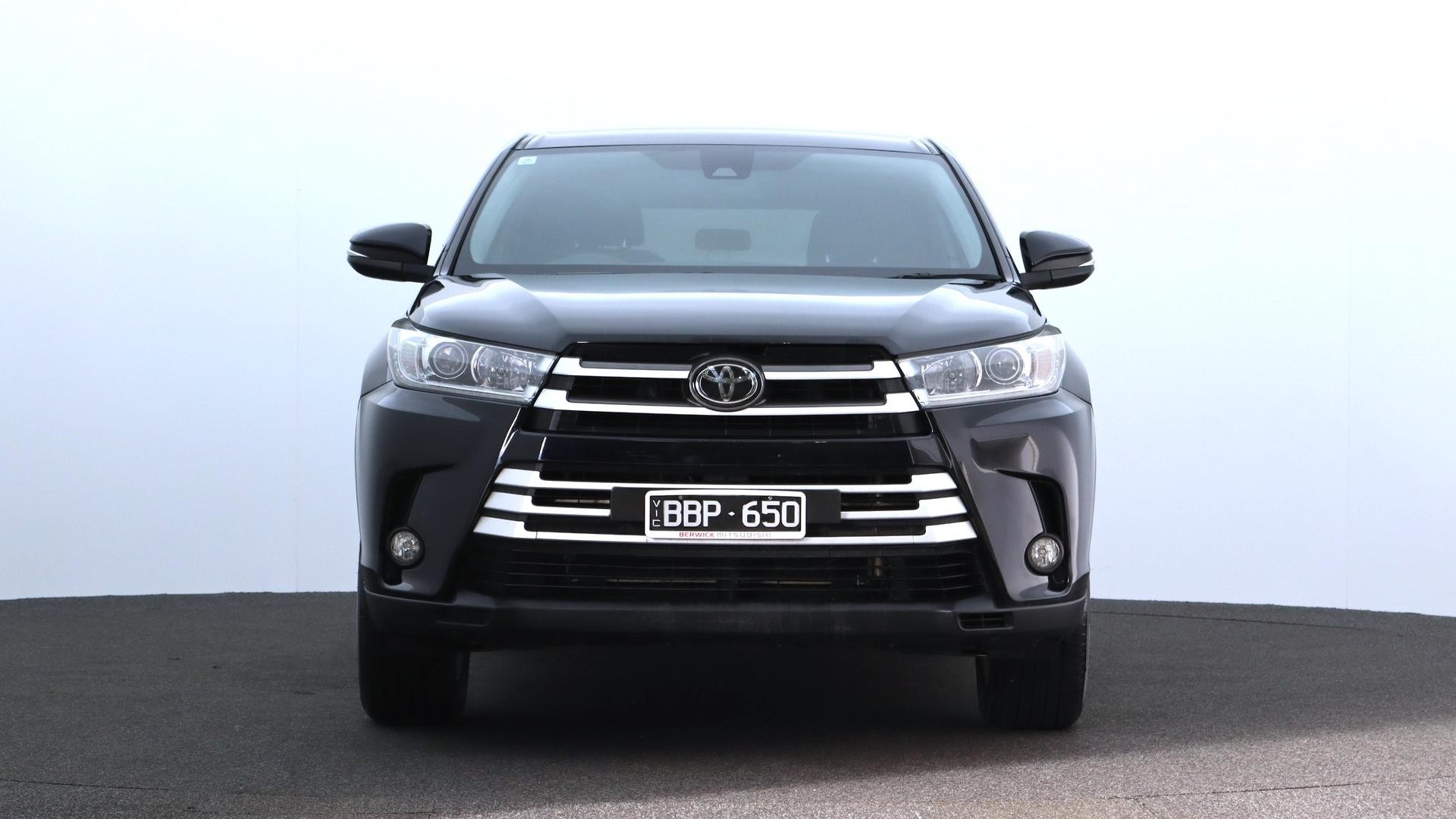 Toyota Kluger image 2