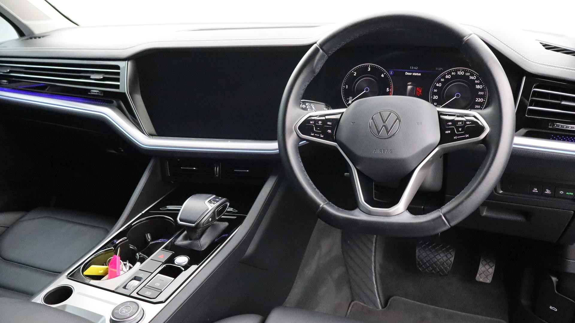 Volkswagen Touareg image 4