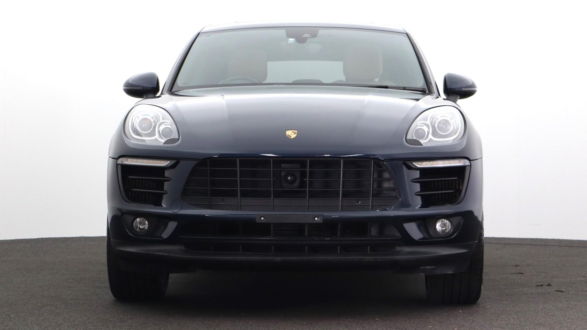 Porsche Macan image 2