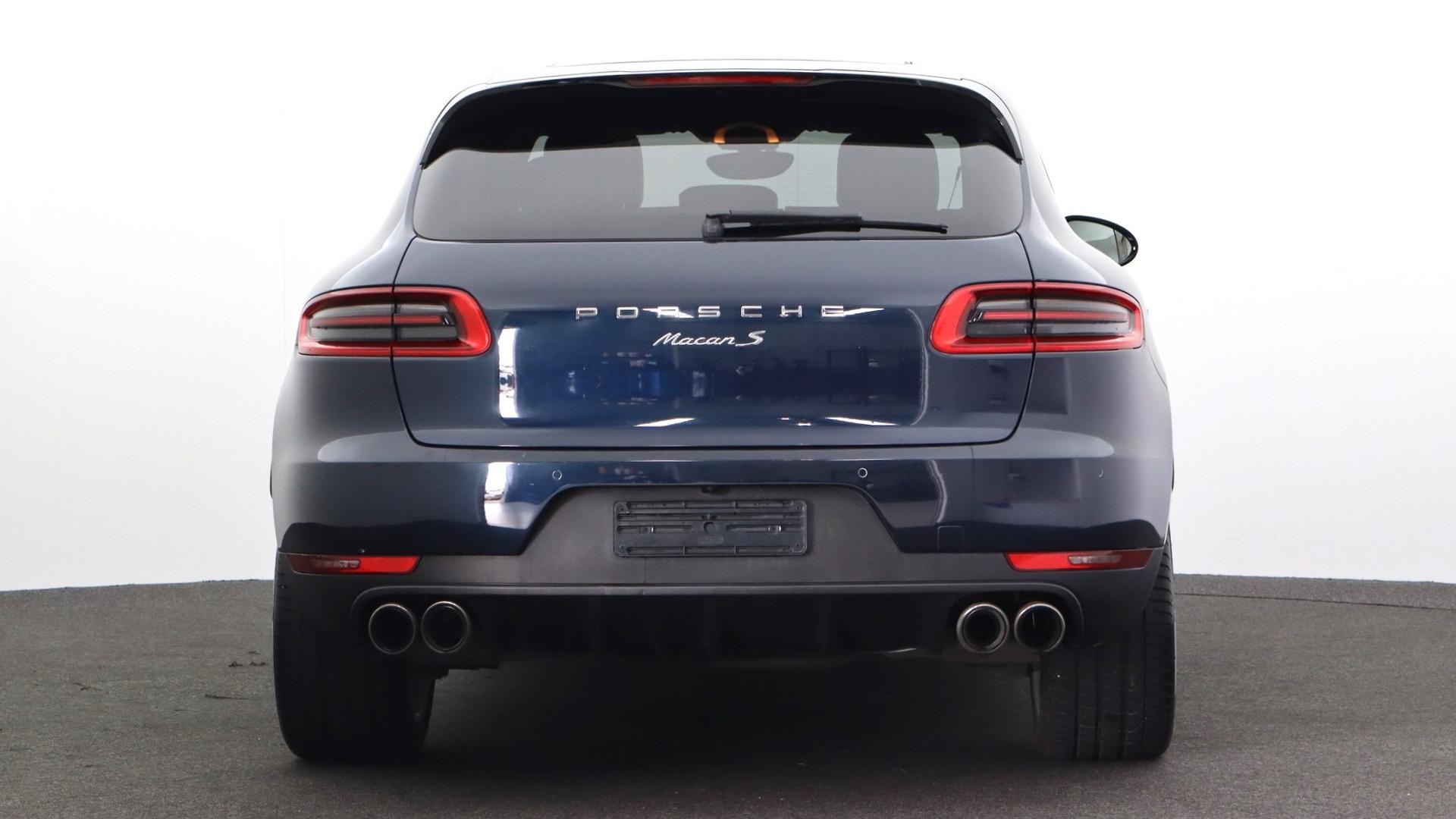 Porsche Macan image 3