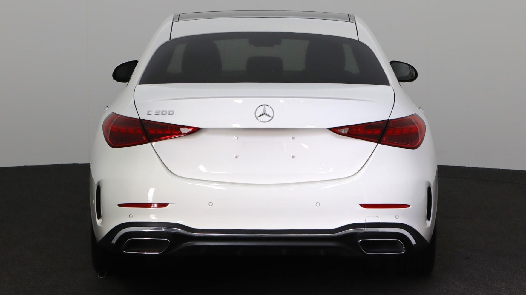 Mercedes Benz C-class image 3