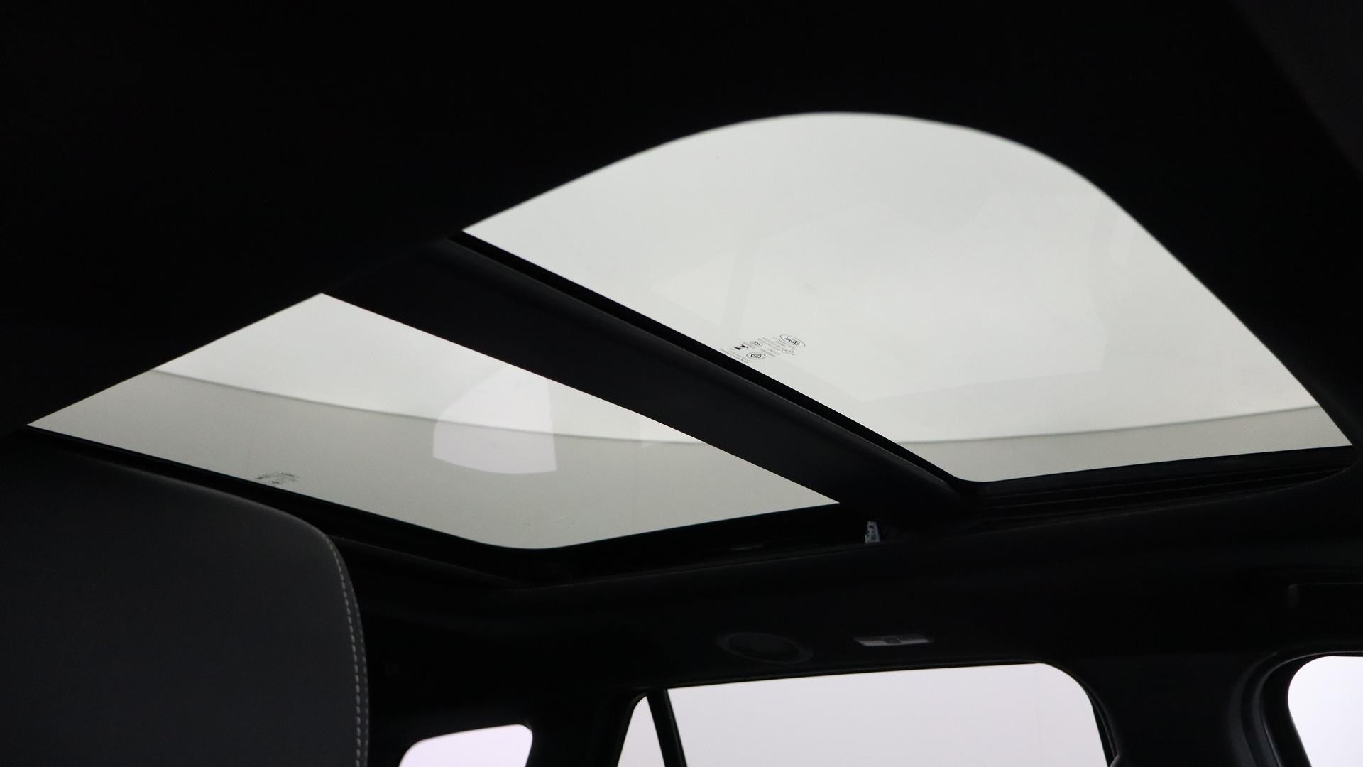 Ford Everest image 4