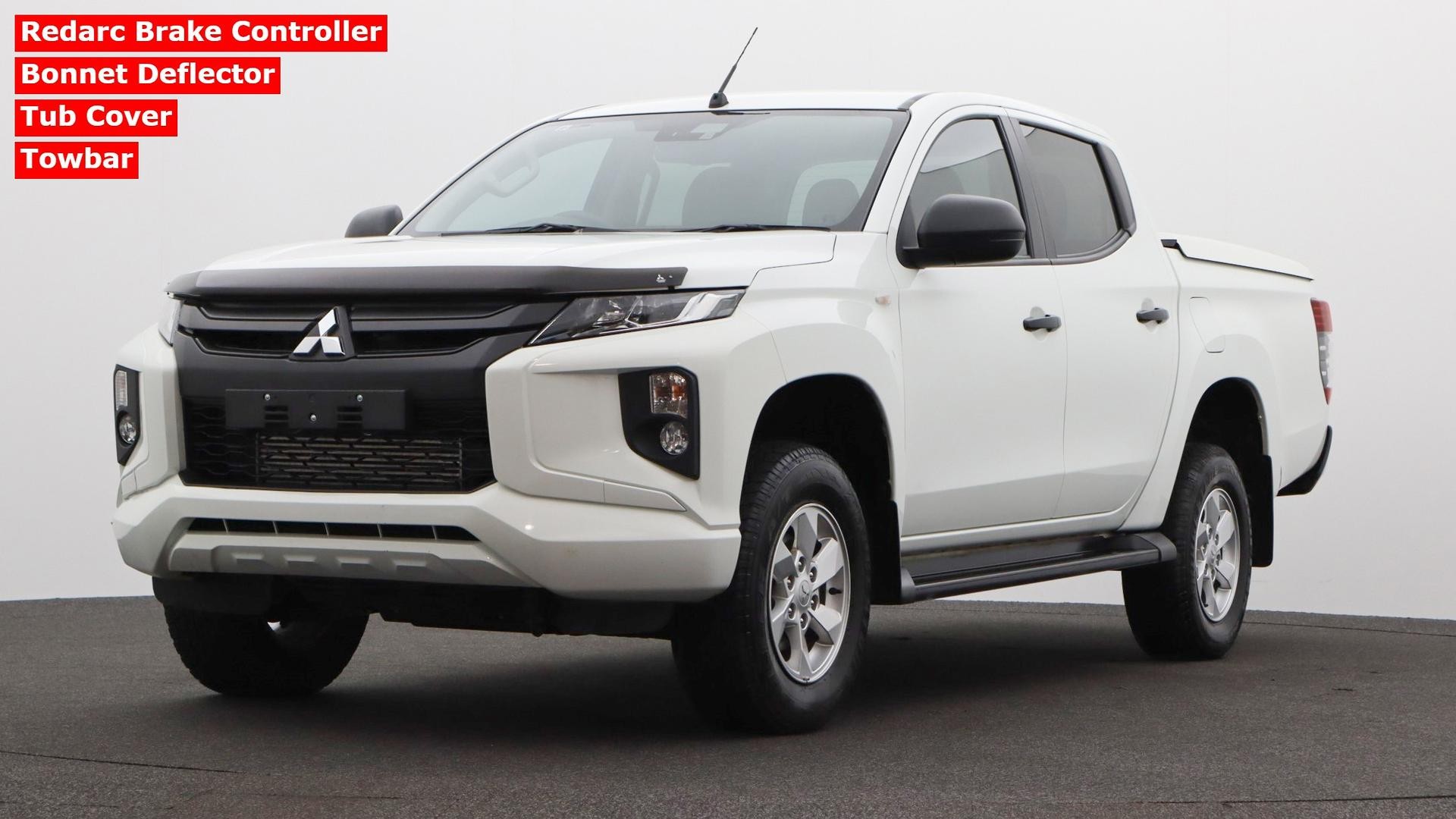 Mitsubishi Triton image 1