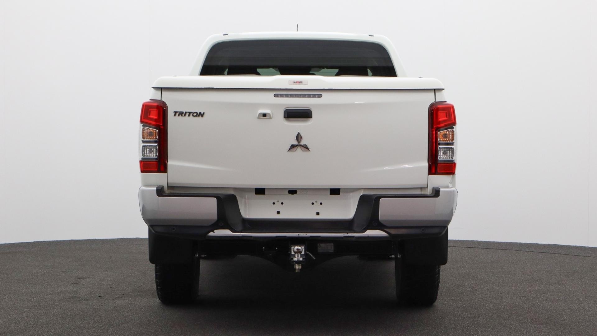 Mitsubishi Triton image 3
