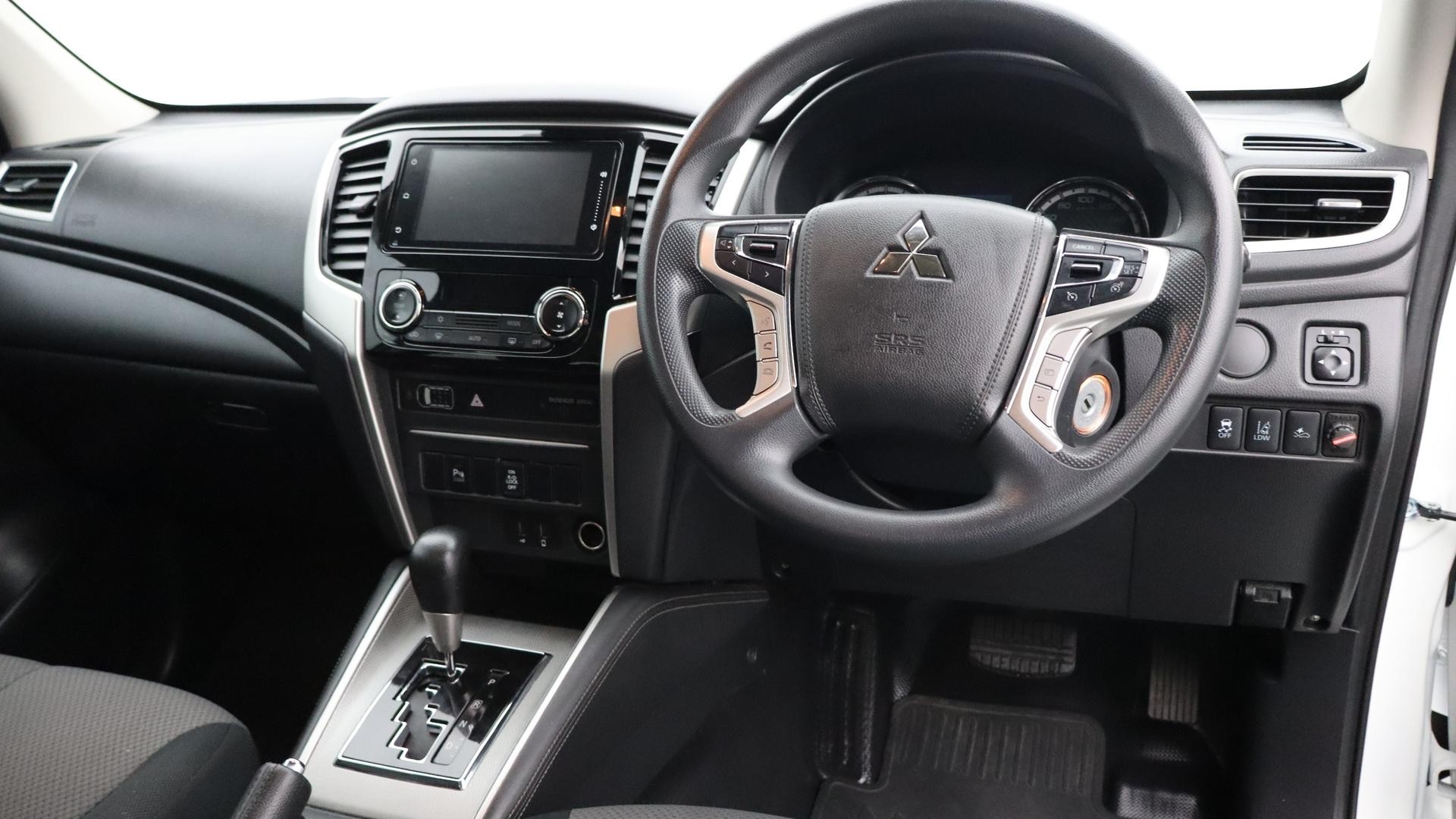 Mitsubishi Triton image 4