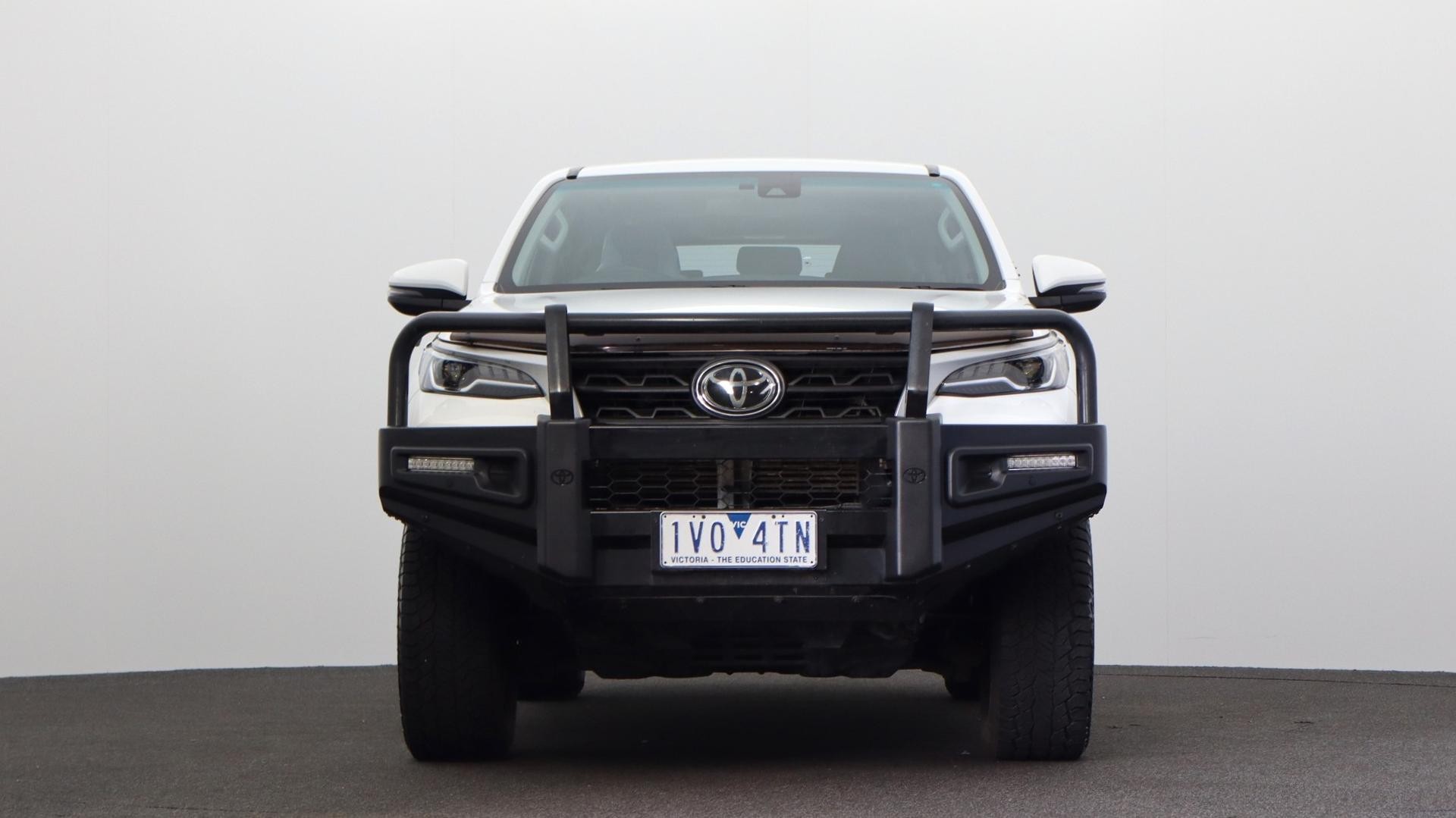 Toyota Fortuner image 3