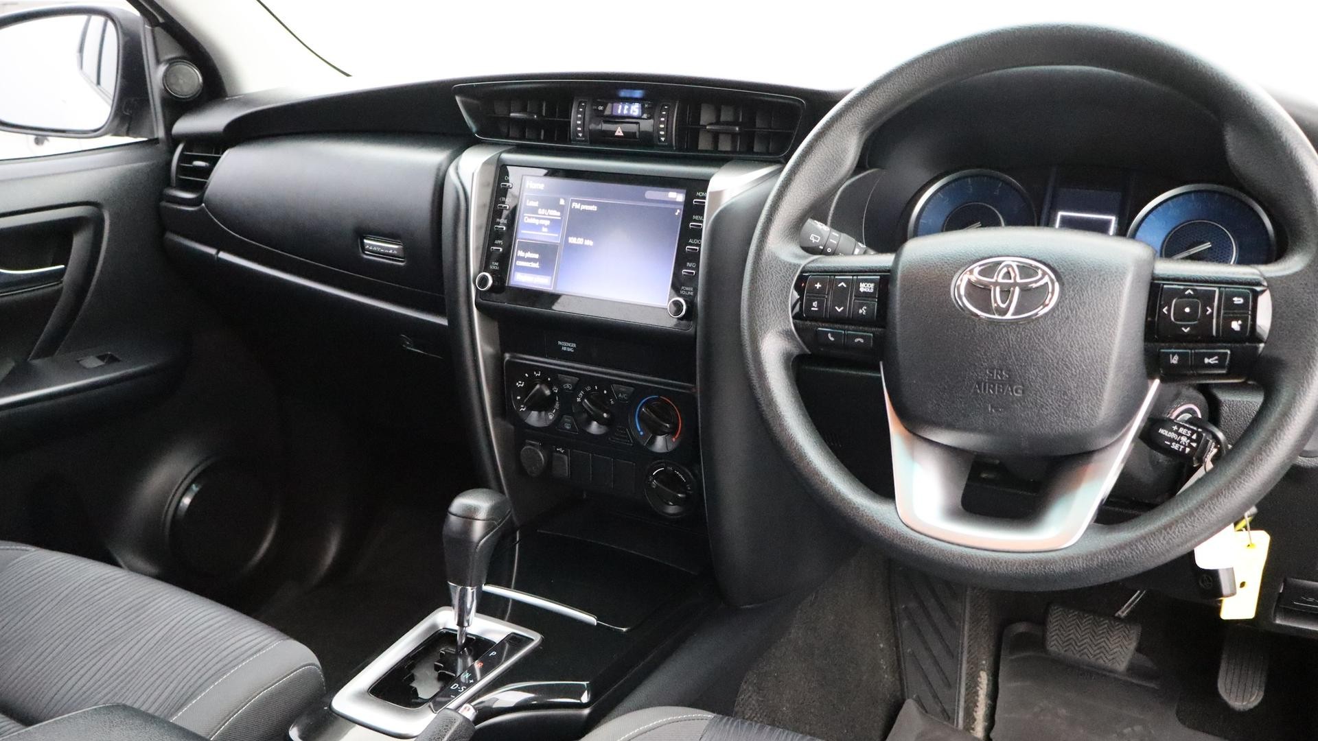 Toyota Fortuner image 4