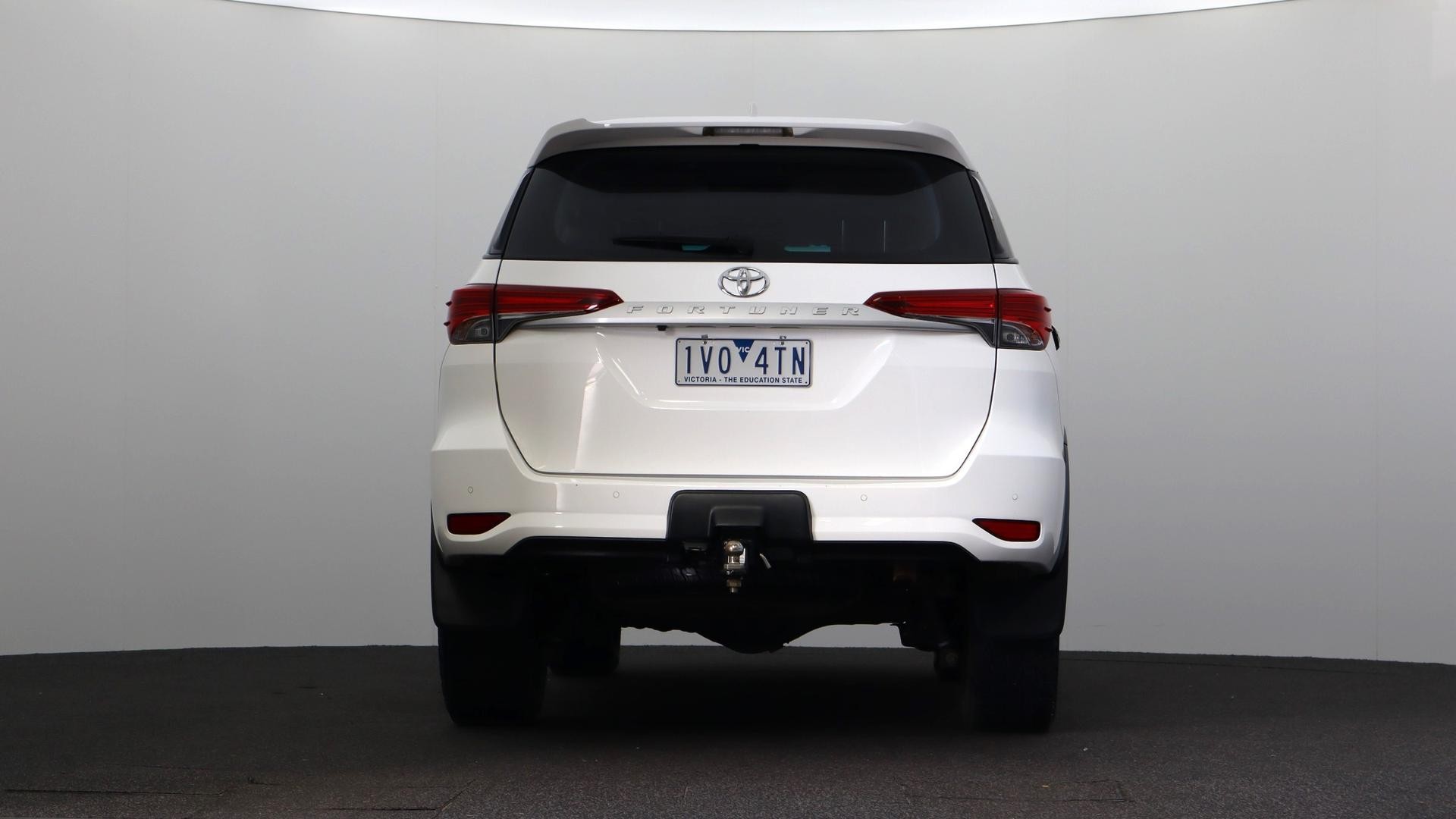 Toyota Fortuner image 2