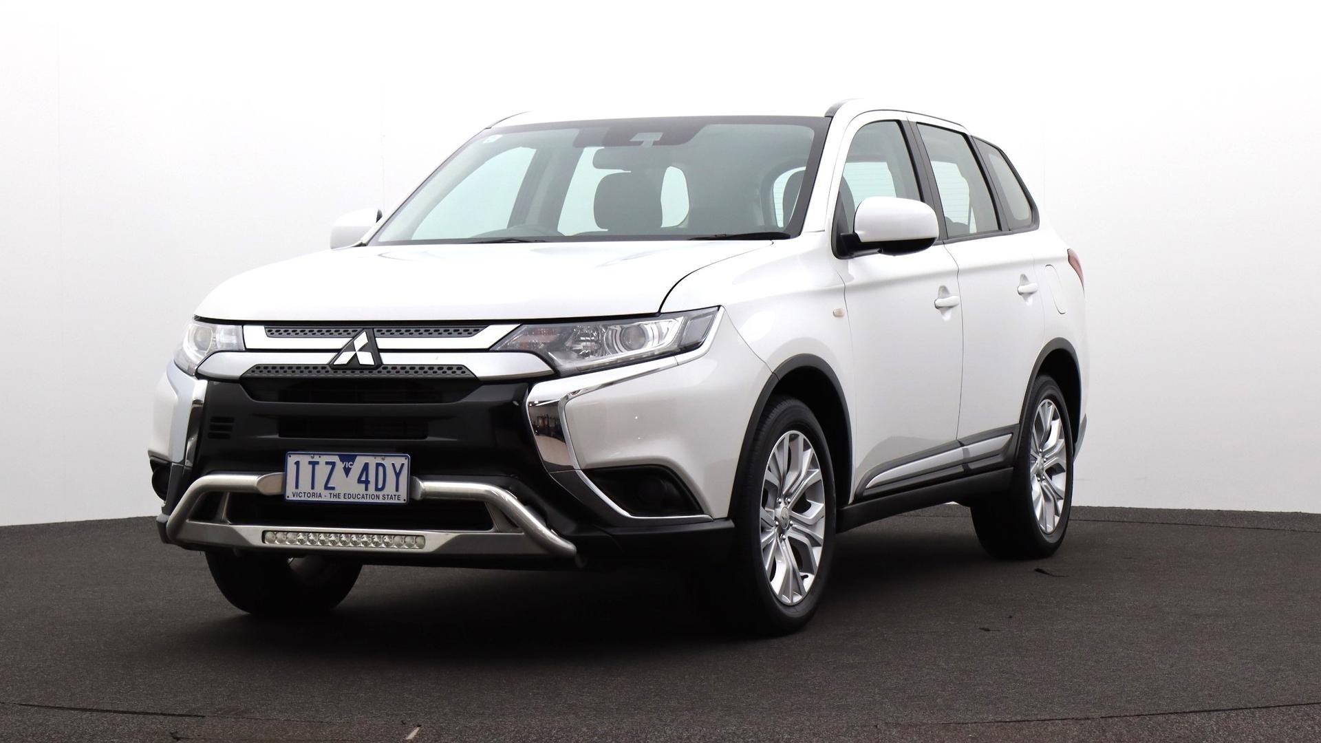 Mitsubishi Outlander image 1