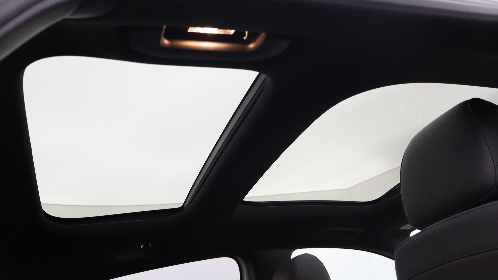 Mercedes Benz Gla-class image 4