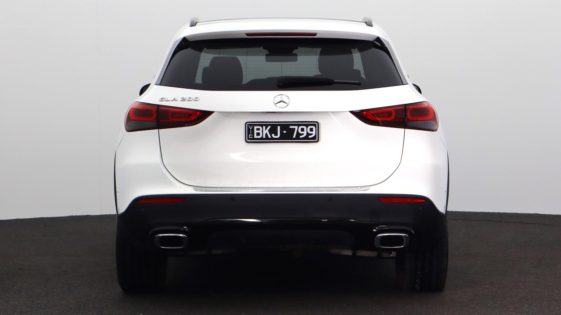Mercedes Benz Gla-class image 3