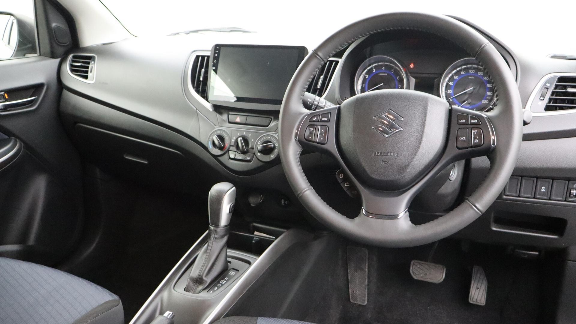 Suzuki Baleno image 4