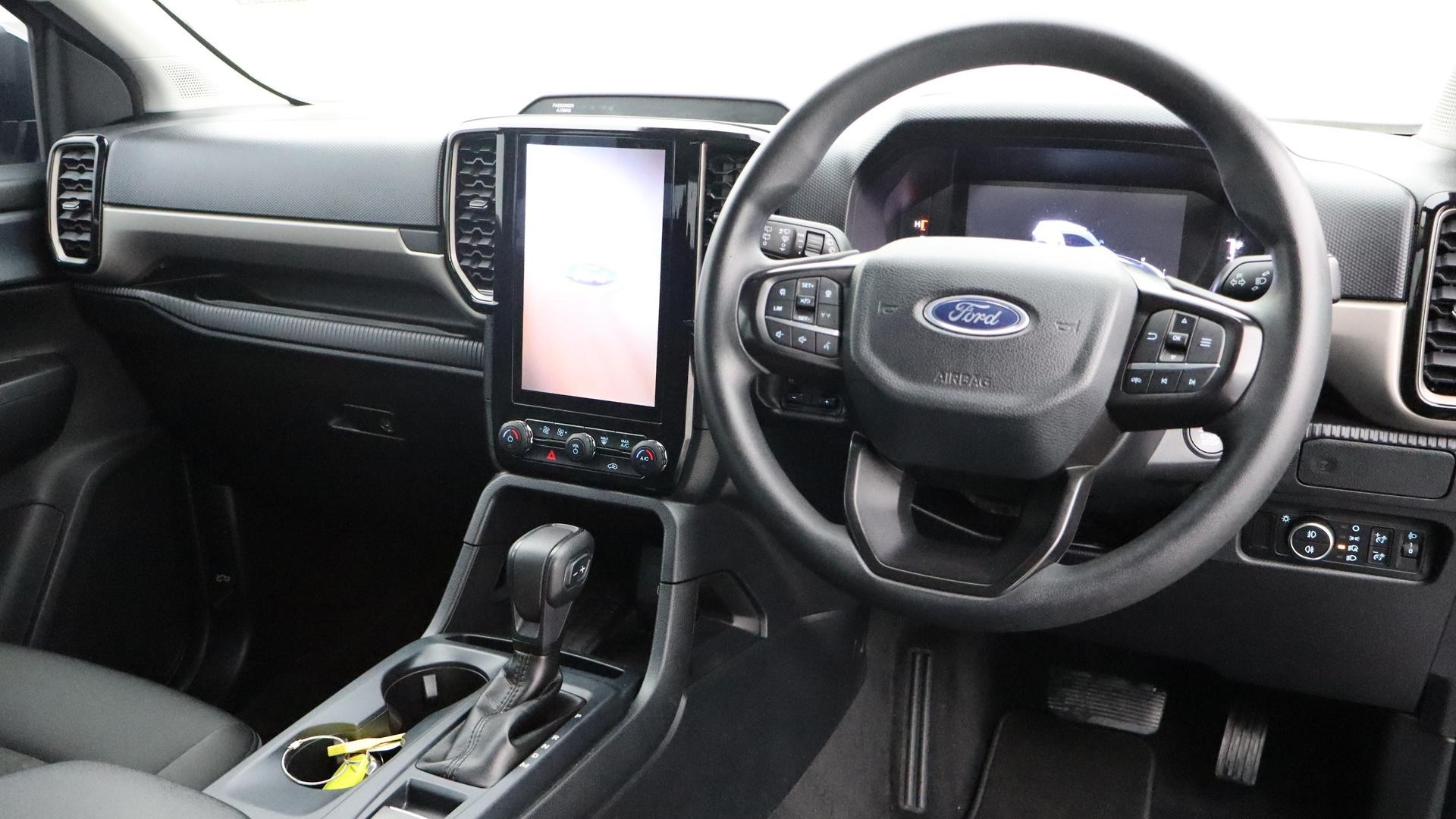 Ford Everest image 4