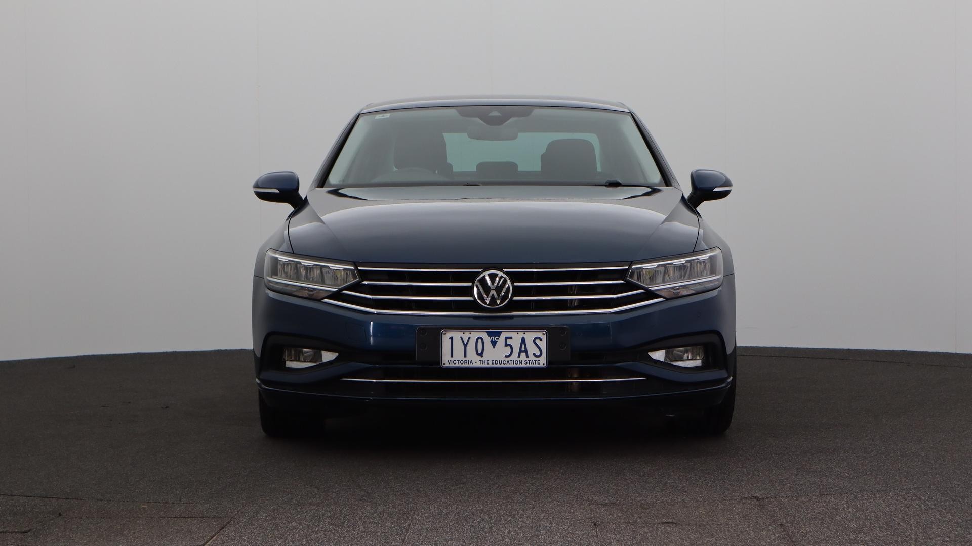 Volkswagen Passat image 2