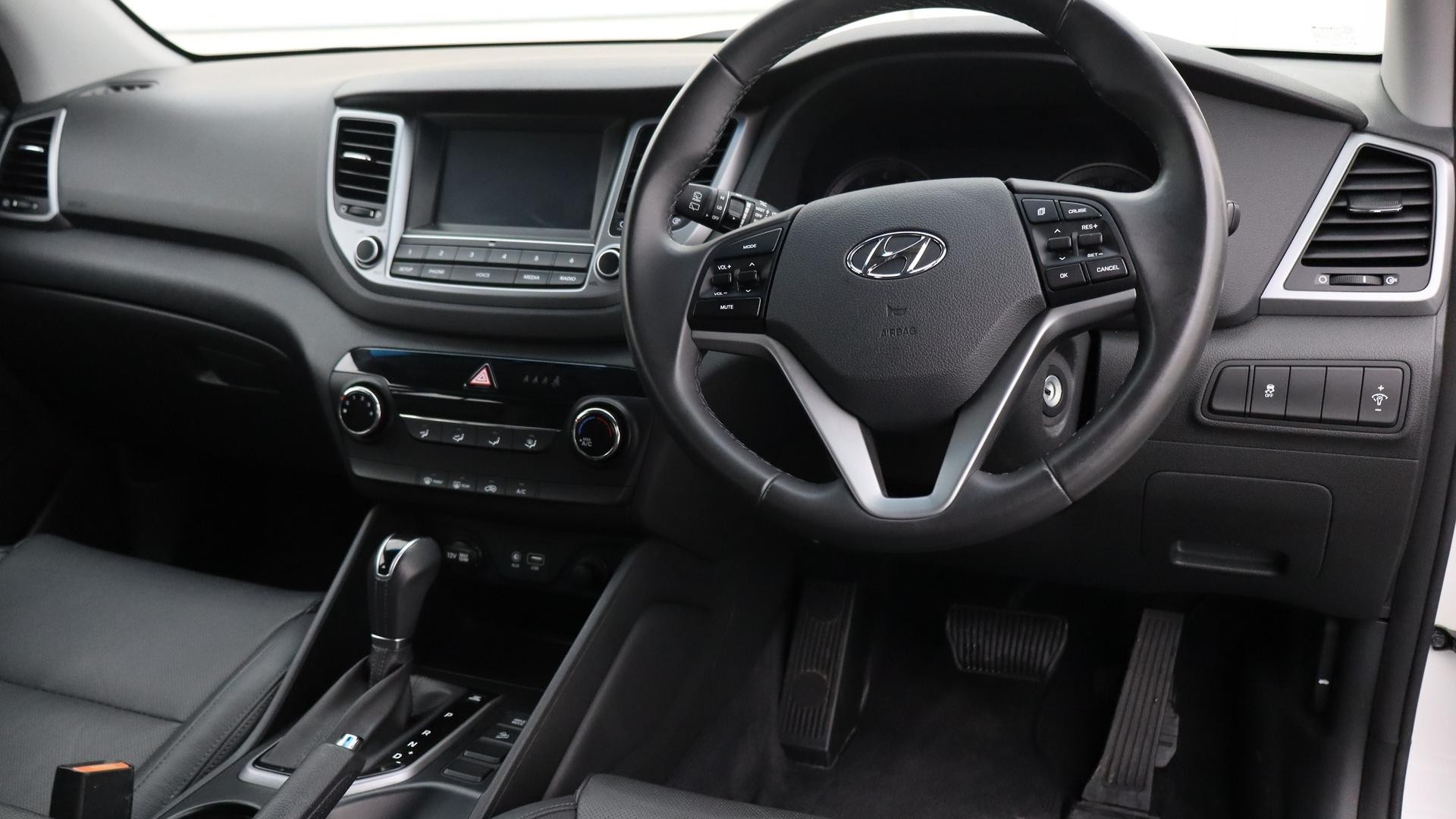 Hyundai Tucson image 4