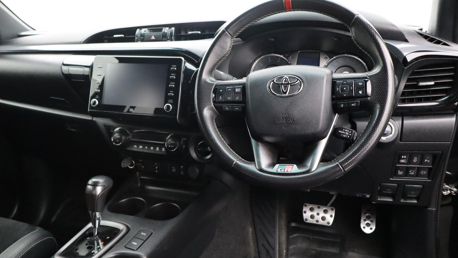 Toyota Hilux image 4