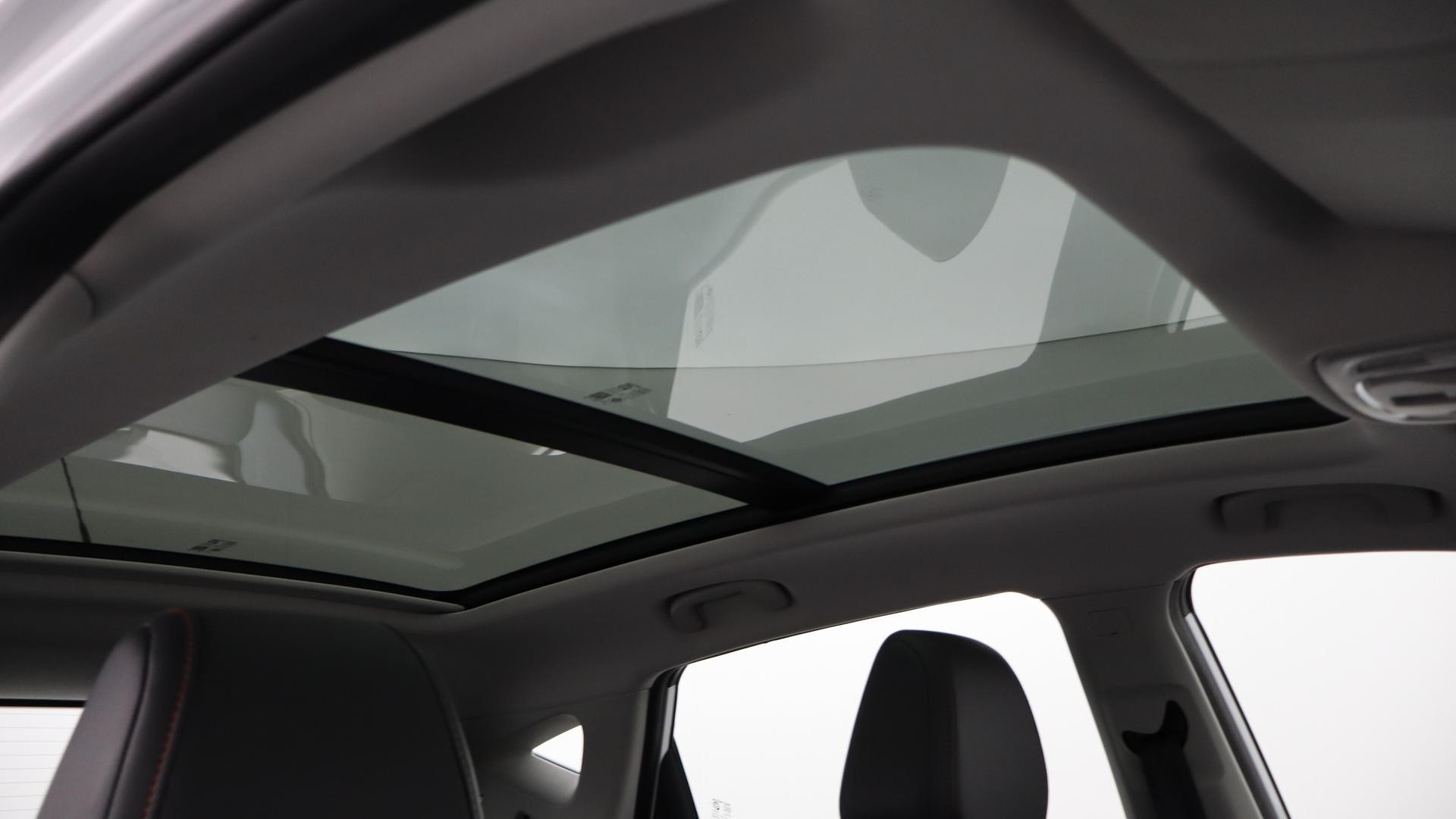 MG Zs Ev image 4